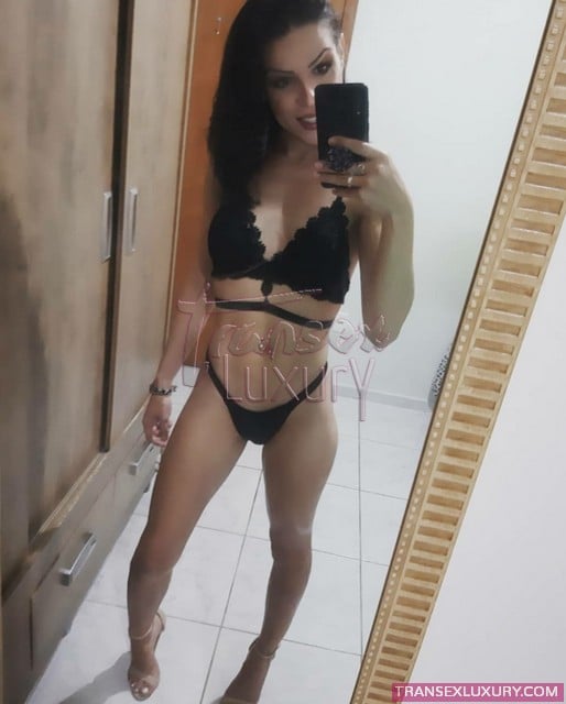 Agatha Santine - Foto 23 de 49