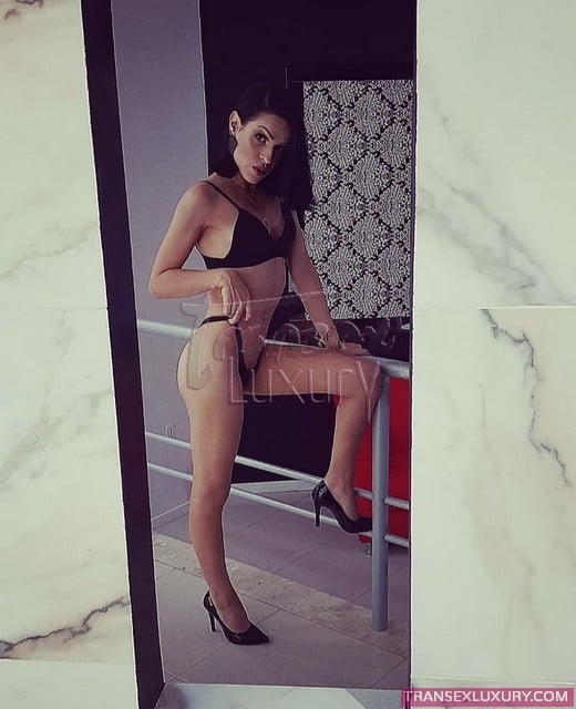 Agatha Santine - Foto 10 de 49