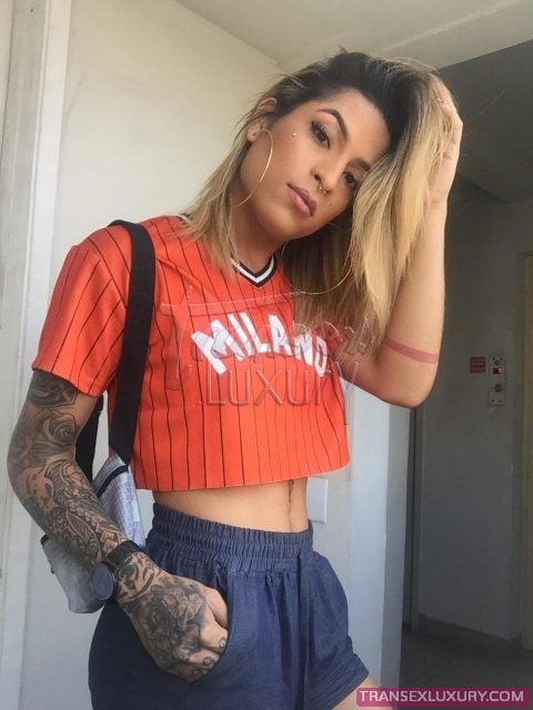 Adrielly Sants - Foto 86 de 141