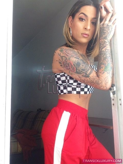 Adrielly Sants - Foto 99 de 141