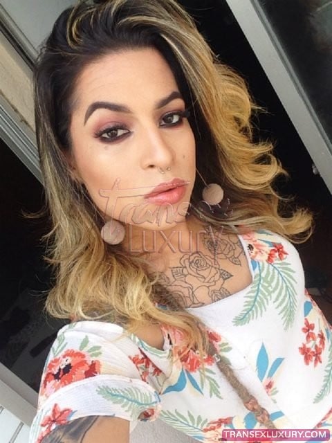 Adrielly Sants - Foto 121 de 141