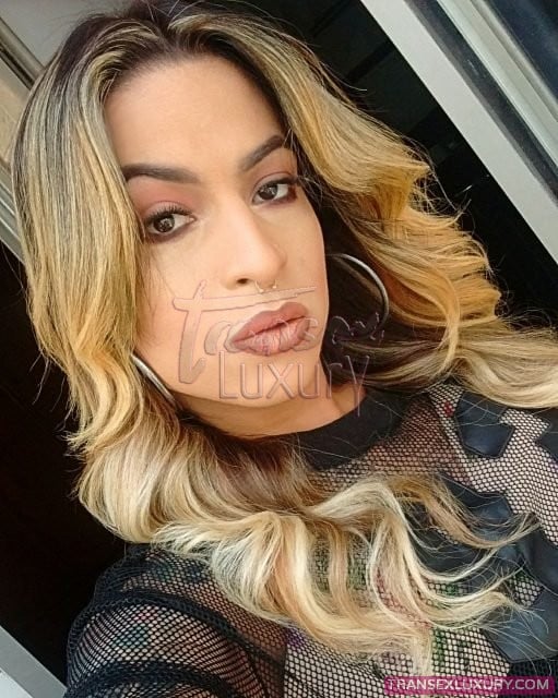 Adrielly Sants - Foto 124 de 141