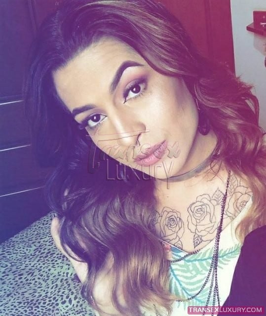 Adrielly Sants - Foto 127 de 141