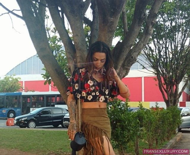 Adrielly Sants - Foto 137 de 141