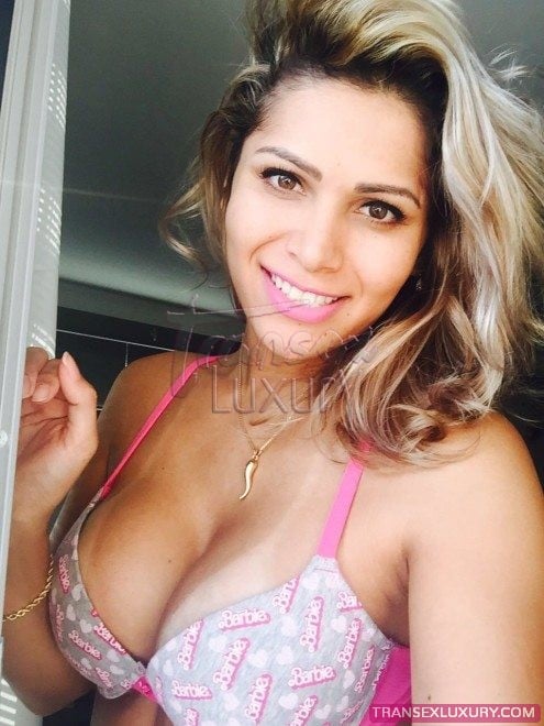 Agatha Victoria - Foto 21 de 31