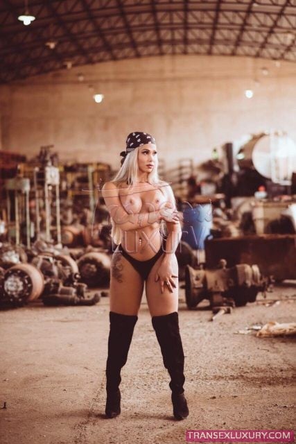 Aghata Ferraz - Foto 13 de 176