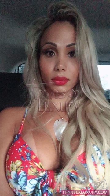 Aghata Ferraz - Foto 81 de 176