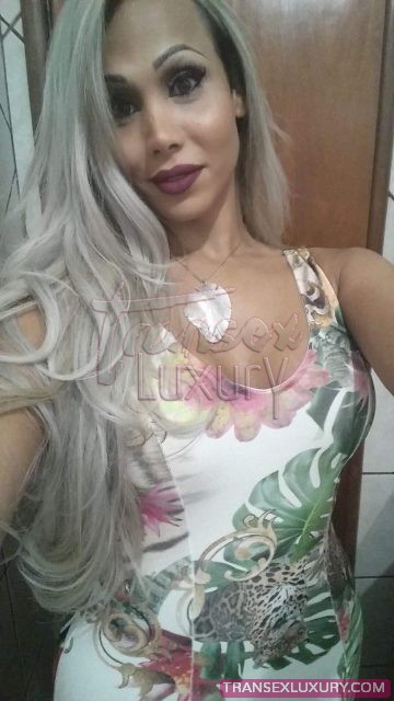 Aghata Ferraz - Foto 101 de 176