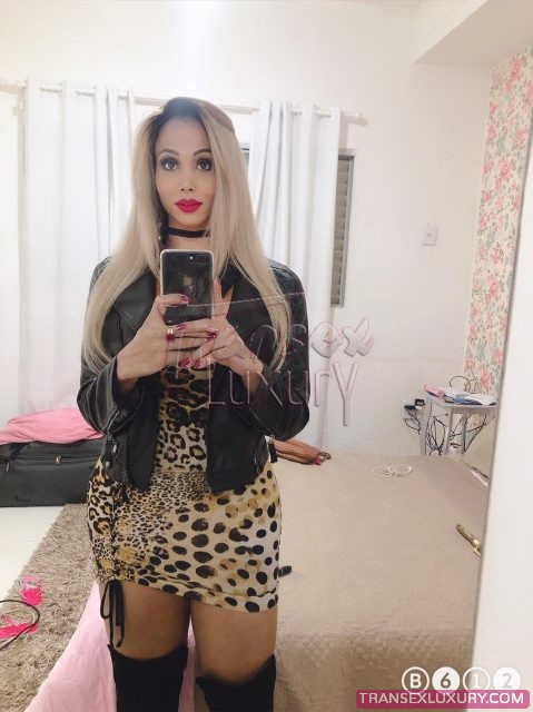 Aghata Ferraz - Foto 104 de 176
