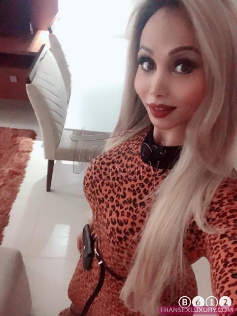 Aghata Ferraz - Foto 109 de 176