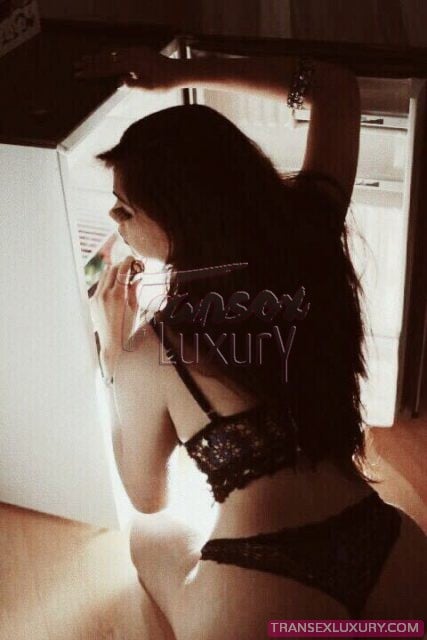 Allana Marquezine - Foto 18 de 60