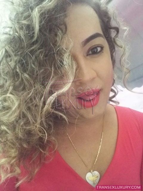 Amanda Lima - Foto 1 de 17