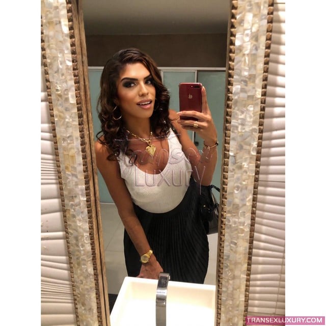 Anne Ganzarolli - Foto 57 de 57