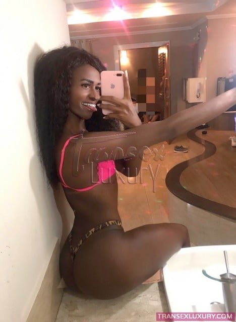 Allana Brasil - Foto 3 de 7