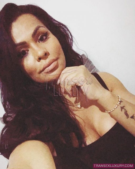 alessandra-ribeiro-trans