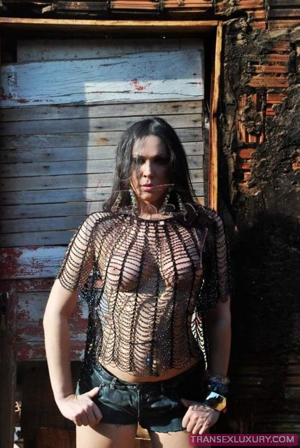 Amanda Latanzze - Foto 1 de 22