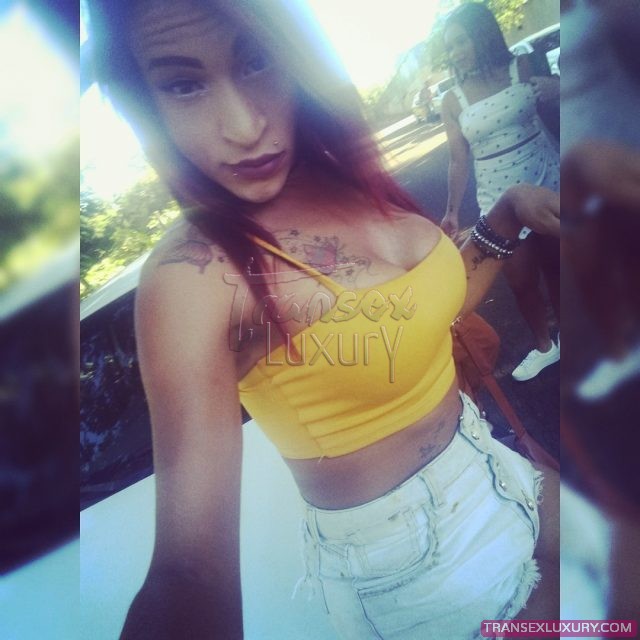 Barbielly Marquezinny - Foto 51 de 135