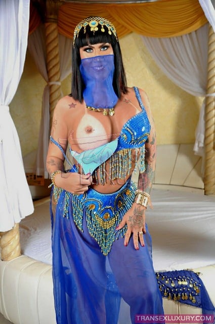 Bruna Prado - Foto 196 de 470