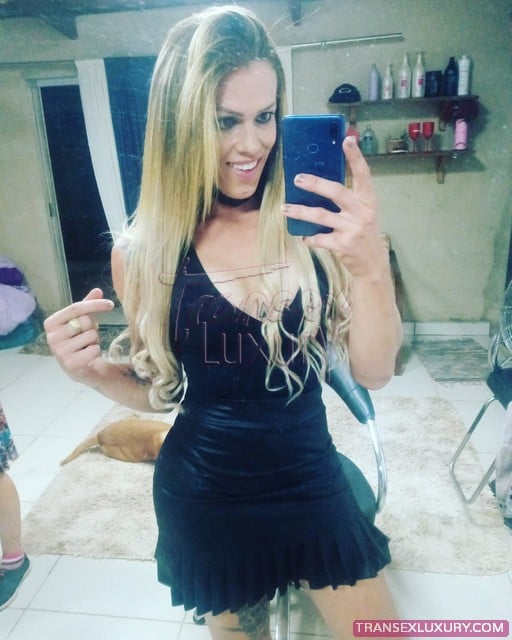 Bruna Faria - Foto 1 de 10