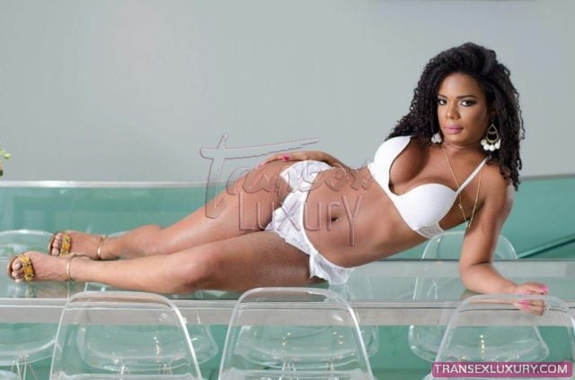 Dyana Leite - Foto 8 de 33