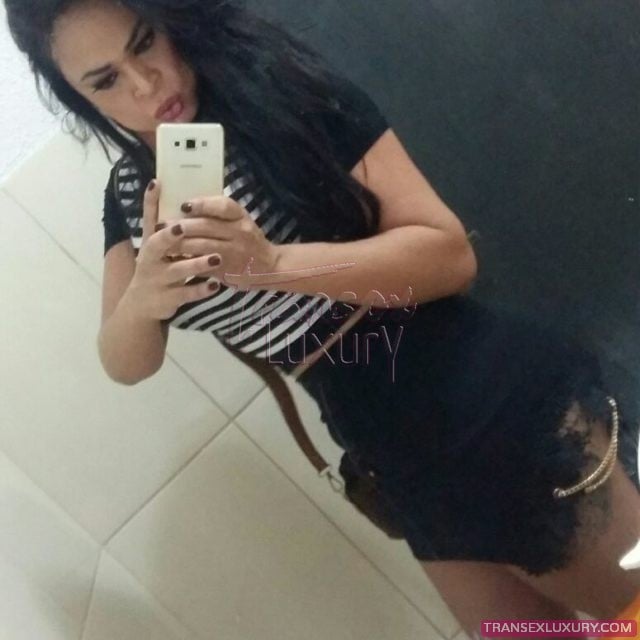 Emilly Kelly - Foto 14 de 49