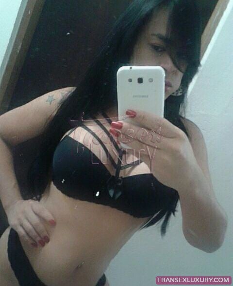Emilly Kelly - Foto 21 de 49