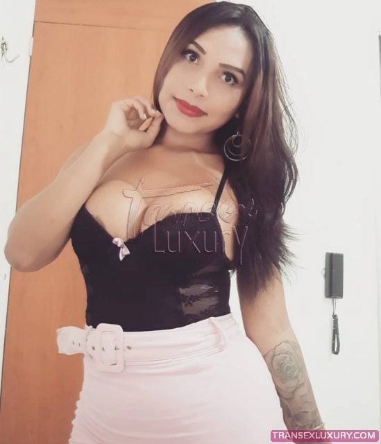Eshley Sánchez - Foto 1 de 17