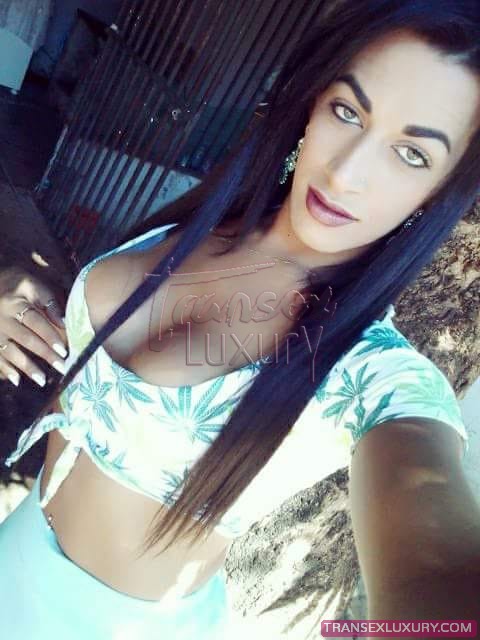Evellyn Lianes - Foto 40 de 53