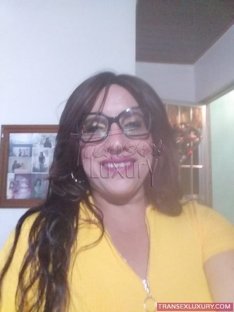 Fabiane Oliveira - Foto 2 de 4