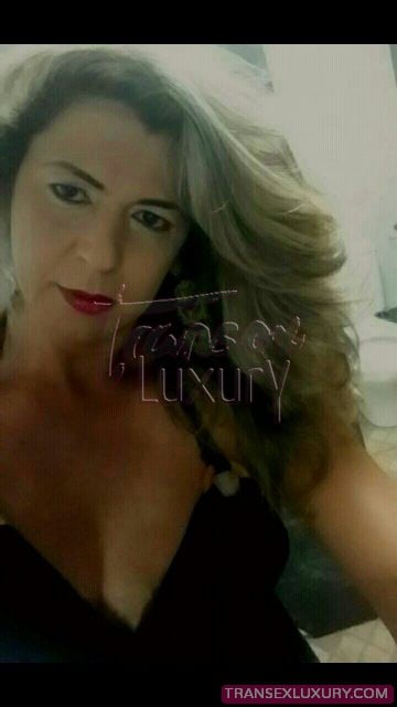 Fernanda Brass - Foto 1 de 18