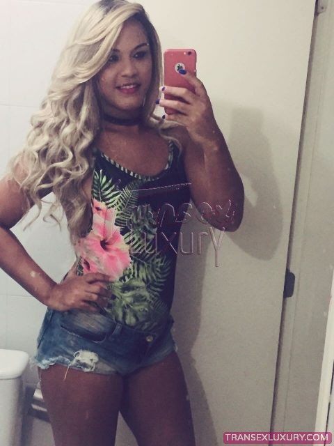 Flavia Valeska - Foto 70 de 105