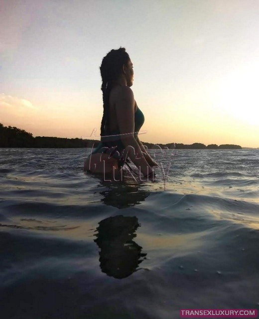 Gaby-Oliveira