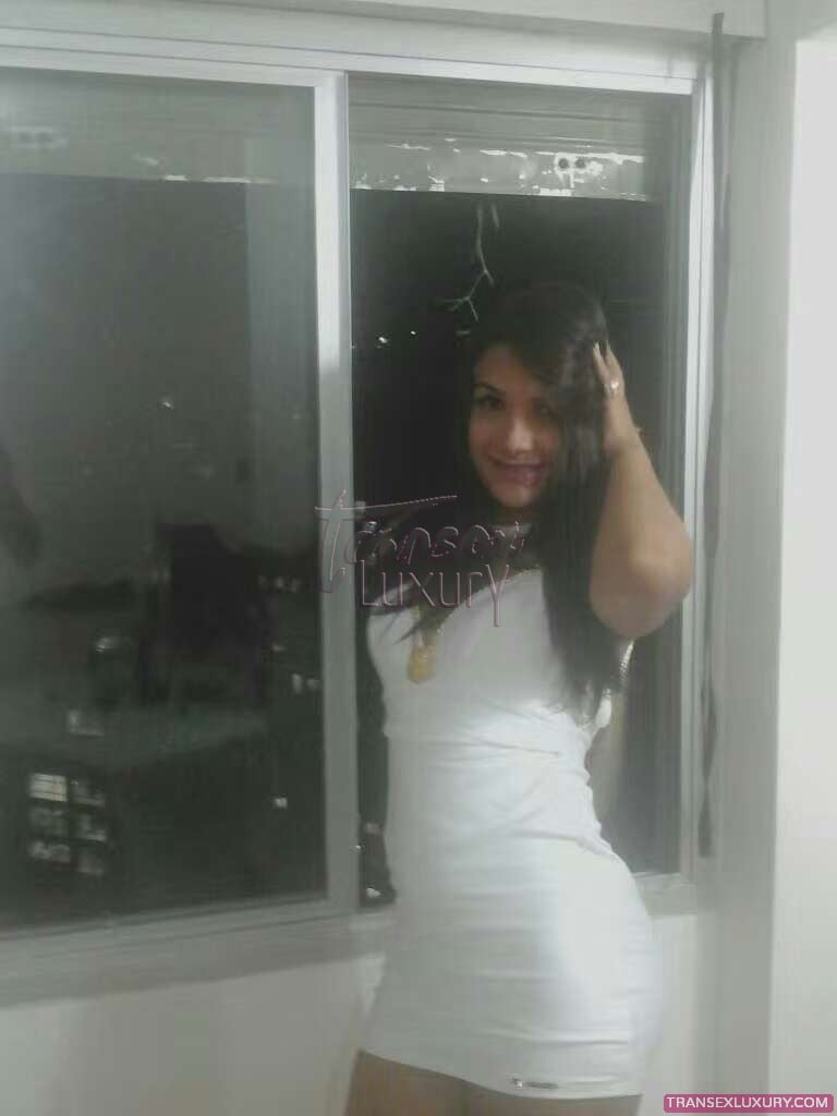 Gizelly Butterfly - Foto 45 de 80