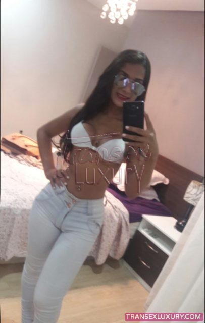 Gizelly Butterfly - Foto 56 de 80