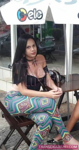 Hellen Ferraz - Foto 36 de 39