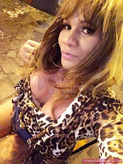 Hannah Delícia - Foto 36 de 51