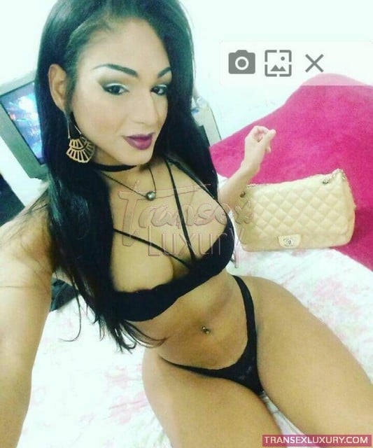 Isabela Melo - Foto 3 de 7