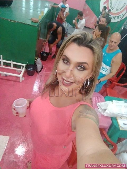 Isabela Gouveia - Foto 2 de 23