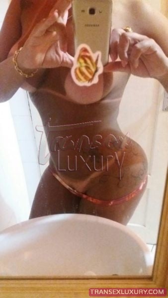 Isadora Tavares - Foto 36 de 45