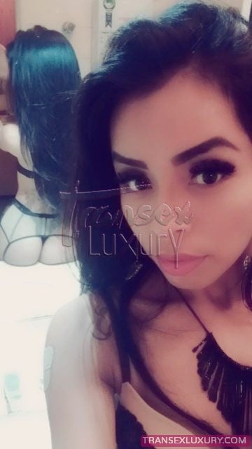 Janaina Santos - Foto 1 de 11