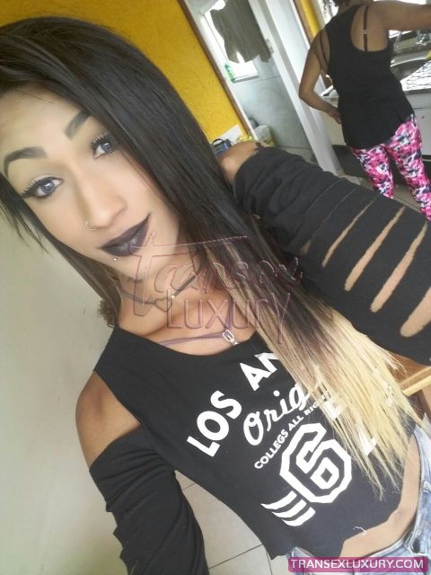 Jennifer Silva - Foto 1 de 22