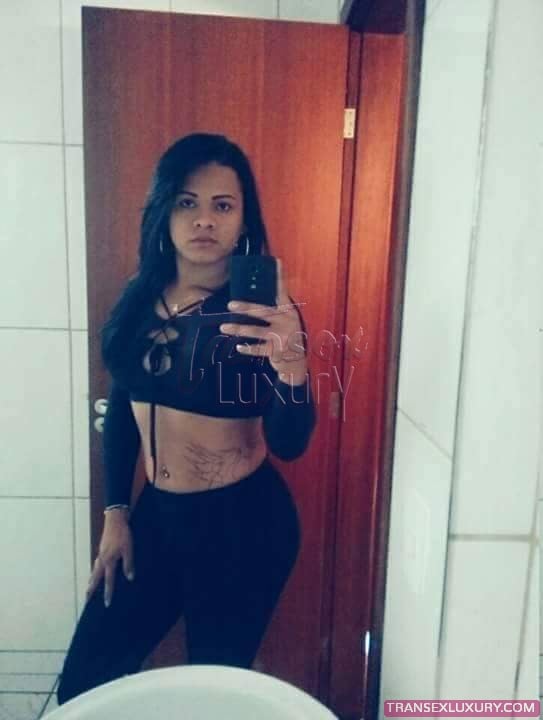 Jhennifer Mello - Foto 14 de 18