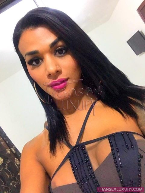 Julia Alves - Foto 7 de 182