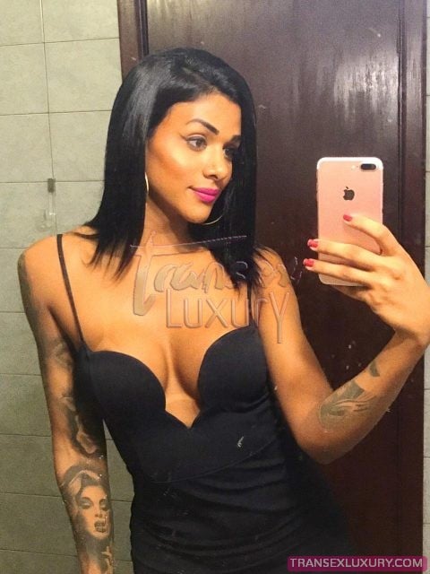 Julia Alves - Foto 17 de 182