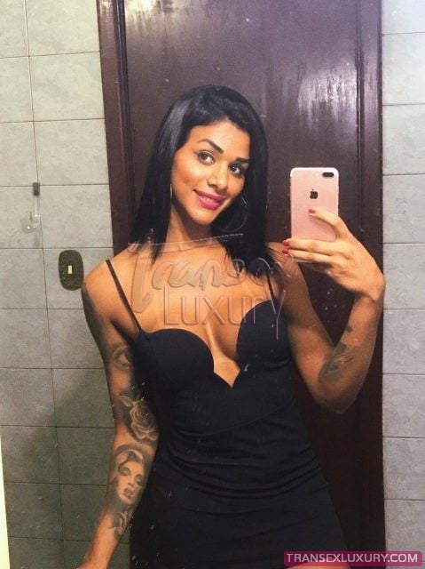 Julia Alves - Foto 20 de 182