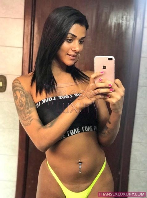 Julia Alves - Foto 50 de 182