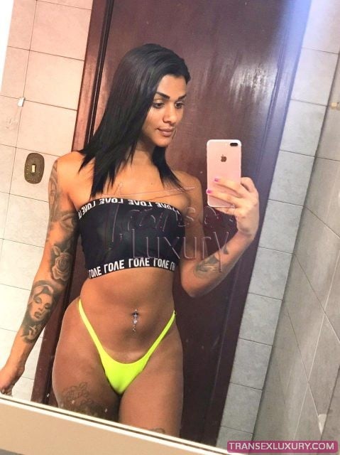 Julia Alves - Foto 55 de 182