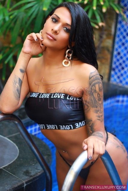Julia Alves - Foto 61 de 182