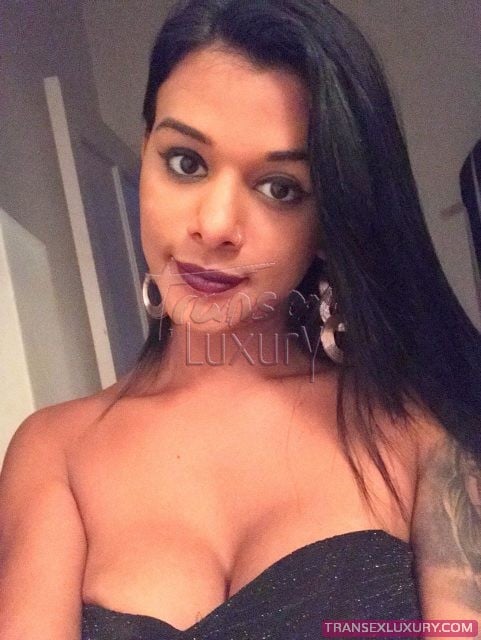 Julia Alves - Foto 120 de 182