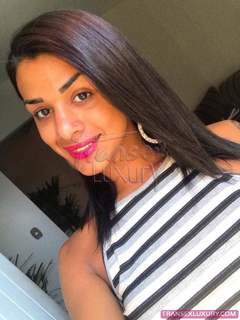 Julia Alves - Foto 147 de 182